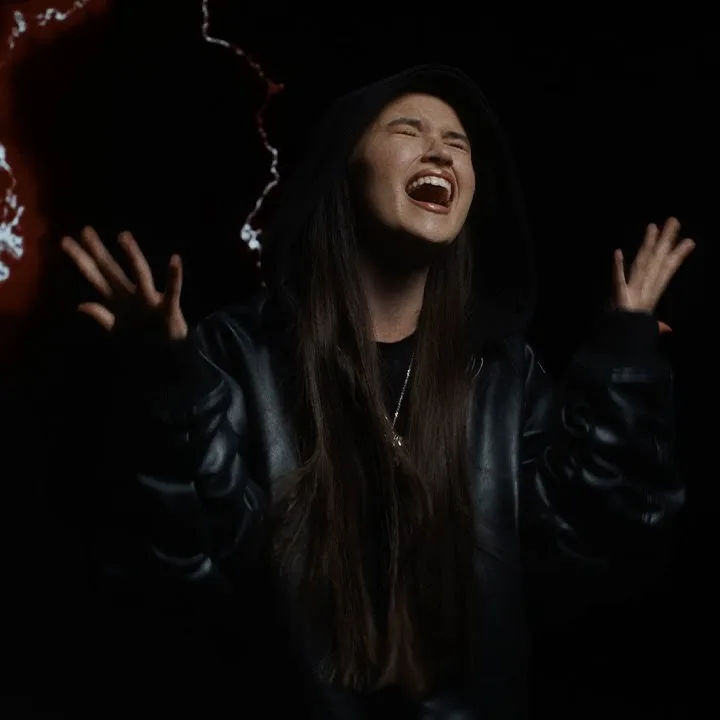 Thia Vittek - Off Your Lips