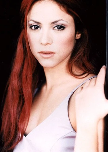 Shakira - Shakira7.jpg