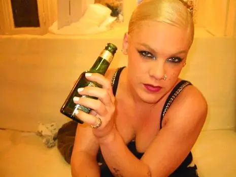 Pink - pinkpicture69.jpg