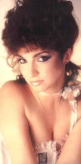 Gloria Estefan - 1986bravo.jpg