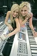 Aly & Aj - 6a00d8341c801b53ef00e54f1c1dd38833-800wi.jpg