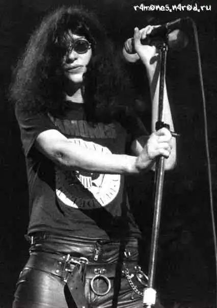 Ramones - f_39et.jpg