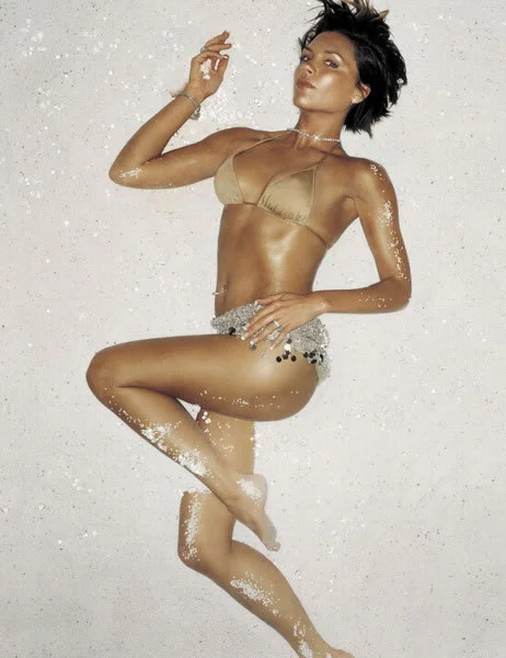 Victoria Beckham - victoriabeckham10jpeg9bm.jpg