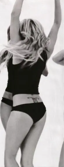 Ashley Roberts - ewfawef.jpg
