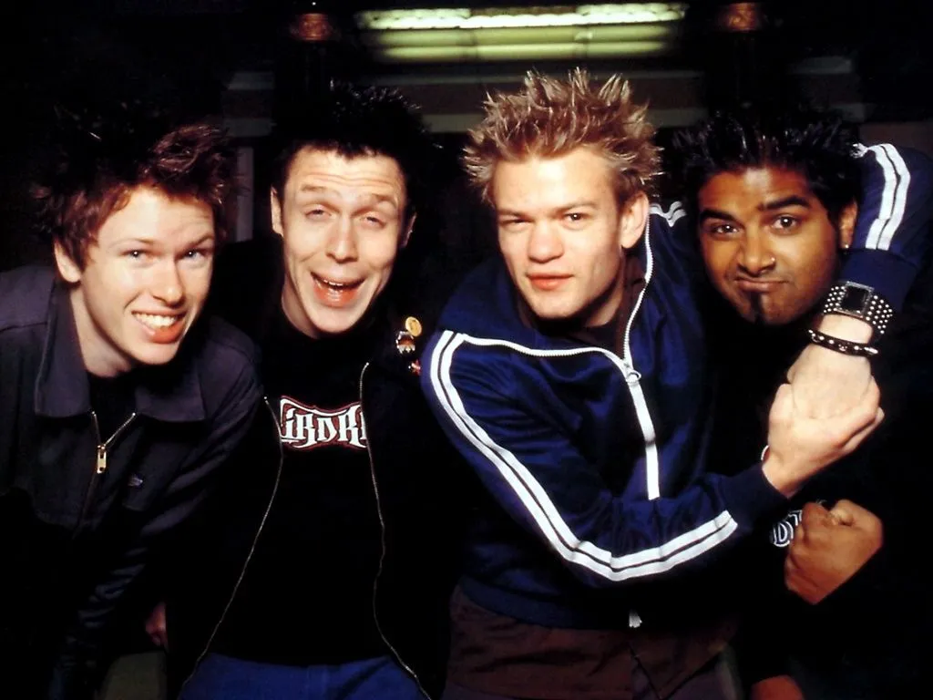 Sum 41 - group412.jpg