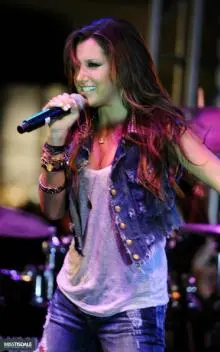 Ashley Tisdale - normal_021.JPG