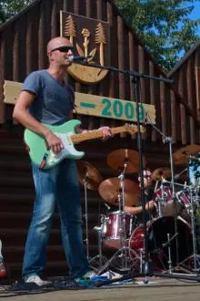 Kéfas - 5290_119413904381_95297259381_2175254_1998645_n.jpg