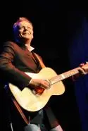 Gitarista Tommy Emmanuel sa v novembri vráti do Košíc