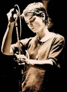 Sinéad O'Connor - sineadstart.jpg