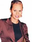 Monika Absolonová - 44-article_v.jpg