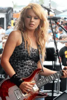 Orianthi - orianthi.gif
