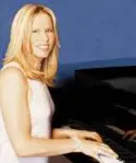 Vonda Shepard - vpiano.jpg