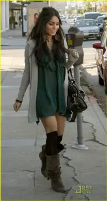 Vanessa Hudgens - n1250072494_196792_5060.jpg