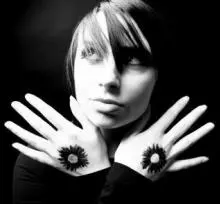 Sinead Mulvey & Black Daisy - Nicole.jpg