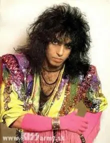 Spevák Paul Stanley má štvrtého potomka