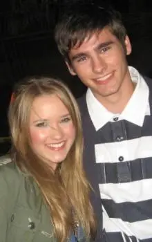 Emily Osment - djreo.jpg