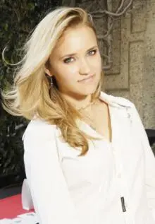 Emily Osment - aqhc203ril4y.jpg