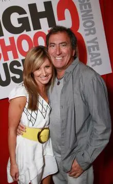 Ashley Tisdale - high-school-musical-rally-8238-21.jpg