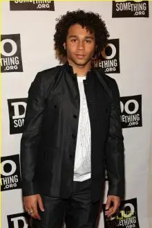 Corbin Bleu - corbin-bleu-do-something-01.jpg