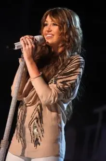 Miley Cyrus - z191186401.jpg