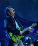 Toto - Steve-Lukather.jpg
