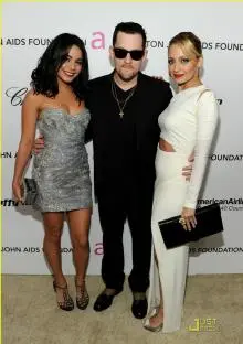Good Charlotte - vanessa-hudgens-ashley-tisdale-ejvp-07.jpg
