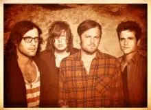 Kings Of Leon - tumblr_l8w9h0HoAM1qbjhi8o1_5000.jpg