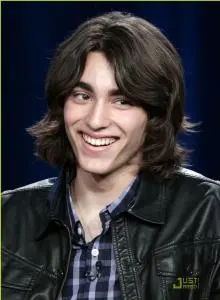 Lemonade Mouth - naomi-scott-lemonade-mouth-panel-04.jpg