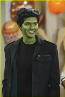 Bridgit Mendler - bridgit-mendler-welcome-charlie-05.jpg