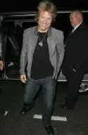 Bon Jovi - 1309104816-29-650x1000.jpg
