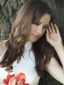 Katalánske deti obdivujú Kristínine stromy na Horehroní 