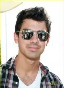 Joe Jonas - pa.jpg
