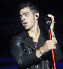 Joe Jonas - pa.jpg