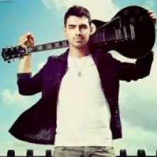Joe Jonas - pa.jpg