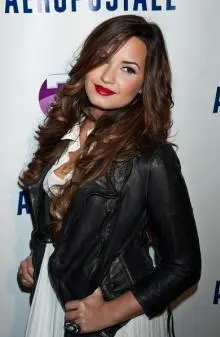Demi Lovato - Demi_Lovato_21Oct2011.jpg