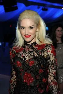 Gwen Stefani - Gwen+Stefani+Long+Hairstyles+Retro+Hairstyle+QiN52rzMEoel.jpg