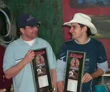 Brad Paisley - p0003996-336x280.jpg