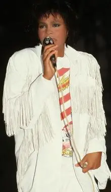 Whitney Houston - tumblr_m0474vmQta1r0fe6qo1_500.jpg