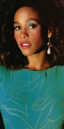 Whitney Houston - tumblr_m0wg36zg7t1rqbamko1_1280.jpg