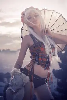 Kerli - Kerli+Were+building+an+army+building.jpg