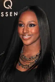 Alexandra Burke - Alexandra+Burke+Makeup+Smoky+Eyes+WzCwDl_BgWcl.jpg