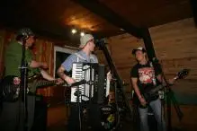 Driák - 412554_419367098075123_100000055091904_1619463_1840618679_o.jpg