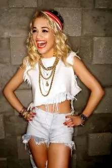 Rita Ora - 561918_10150680335603601_84441843600_9524230_830950285_n.jpg