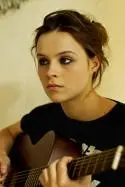 Gabrielle Aplin - gabrielle-aplin-photo-2.jpg