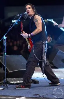 Machine Head - samscotthunter_robbflynn0421.jpg