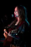 Gabrielle Aplin - Gabrielle-Aplin-3-736x1105.jpg