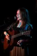 Gabrielle Aplin - Gabrielle-Aplin-4-736x1105.jpg