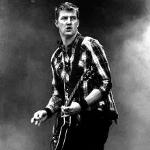 Queens Of The Stone Age - Queens+of+the+Stone+Age+2542498108_06e19bbf1d.jpg