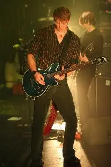 Queens Of The Stone Age - tumblr_m0907s2JZb1r1eyqko1_500.jpg