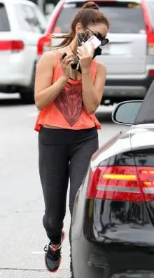 Vanessa Hudgens - 984094_527107493991422_2016078860_n.jpg